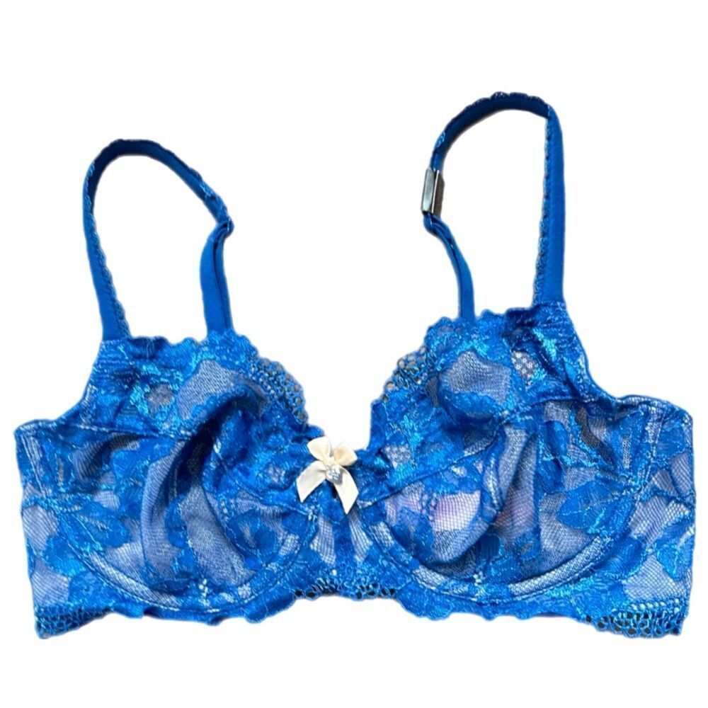 Victoria’s Secret Body by Victorias floral lace Unlined Demi bra blue 34C